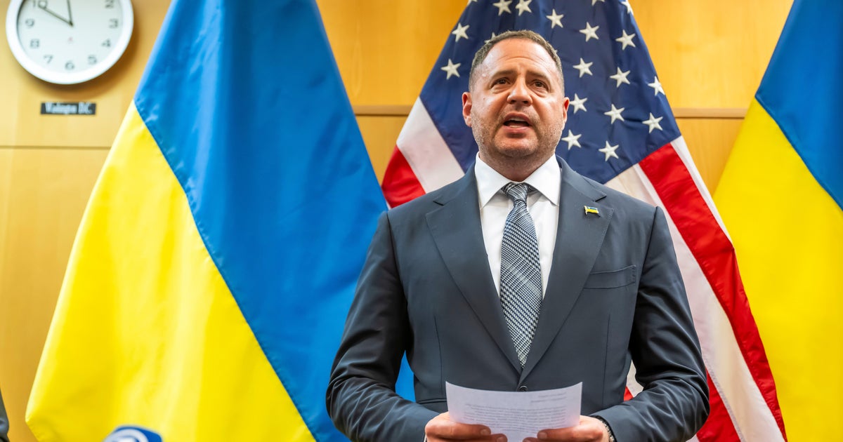  Ukrainian President Zelenskyy’s chief of staff Andriy Yermak has home raided by anti-corruption officials