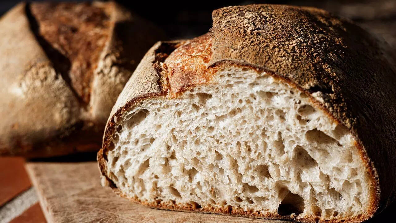 ​​​Bread types and their links to colorectal and breast cancer