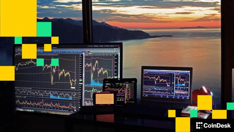  Bitcoin, XRP, Solana, Ether Slide as BTC Loses Last Support Before $100K