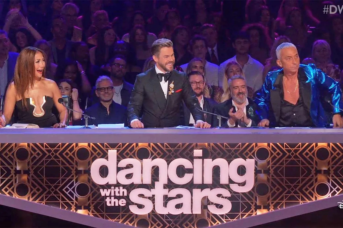  “DWTS ”judge“ ”gets major boos for critique of finale frontrunner