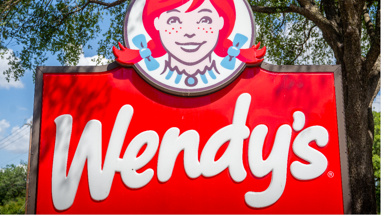  Wendy’s to unveil aggressive relaunch plan amid sales slump