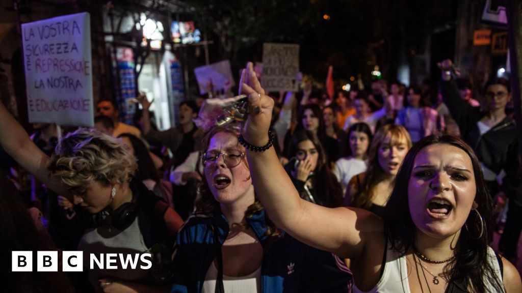  Italian parliament unanimously votes to make femicide a crime