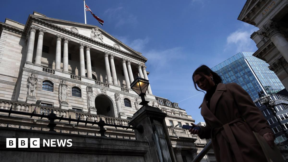  Bank of England holds interest rates at 4% – live updates