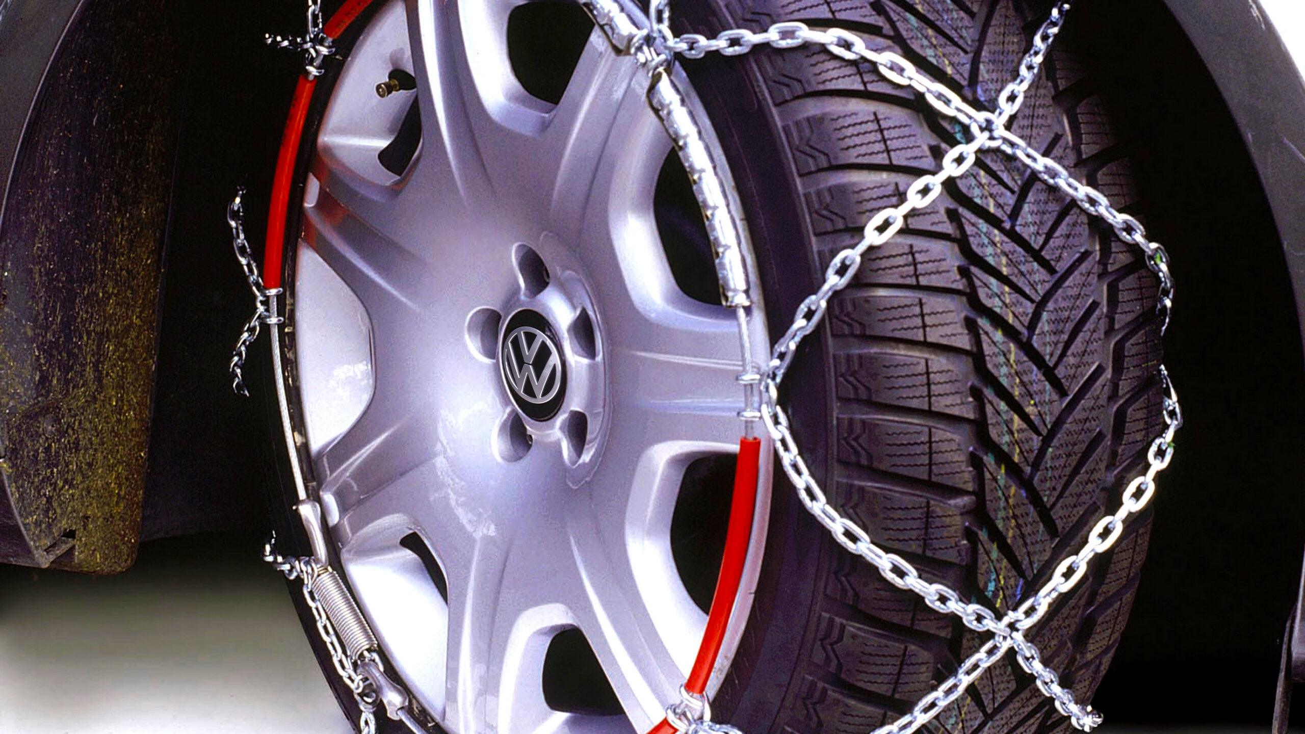  New Colorado Law Mandates Snow Chains For These Cars
