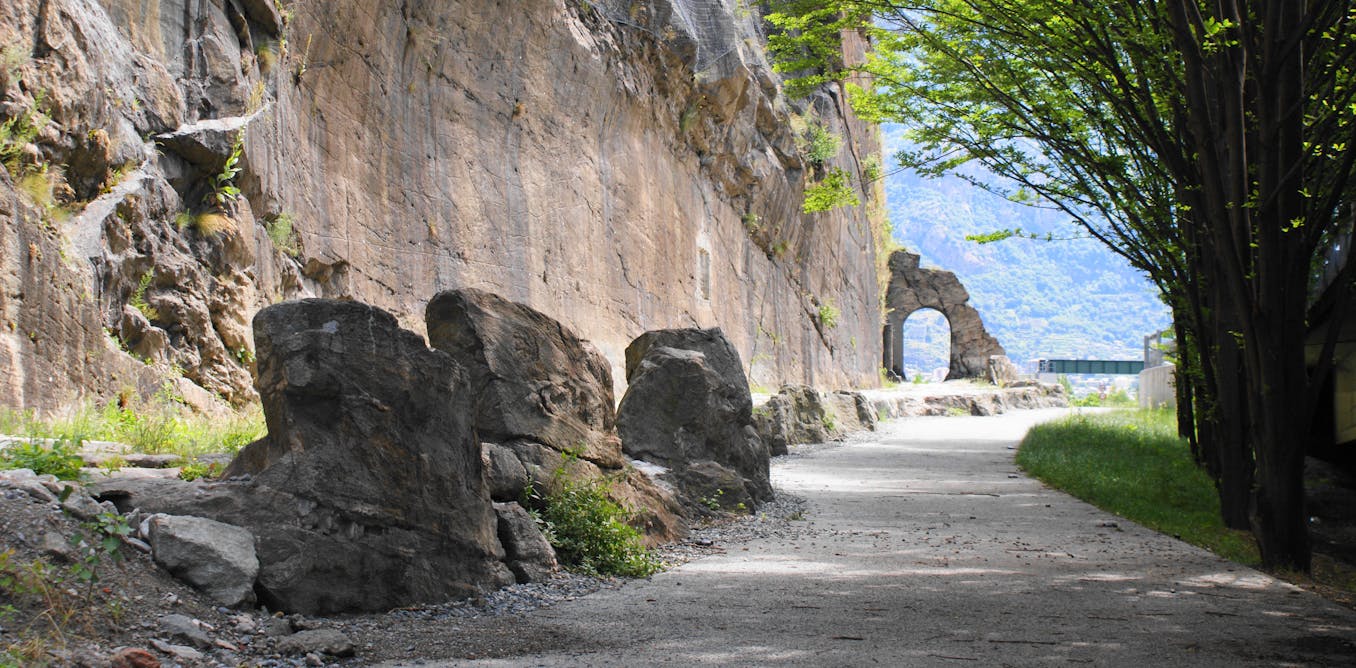  The Roman empire built 300,000 kilometres of roads: new study