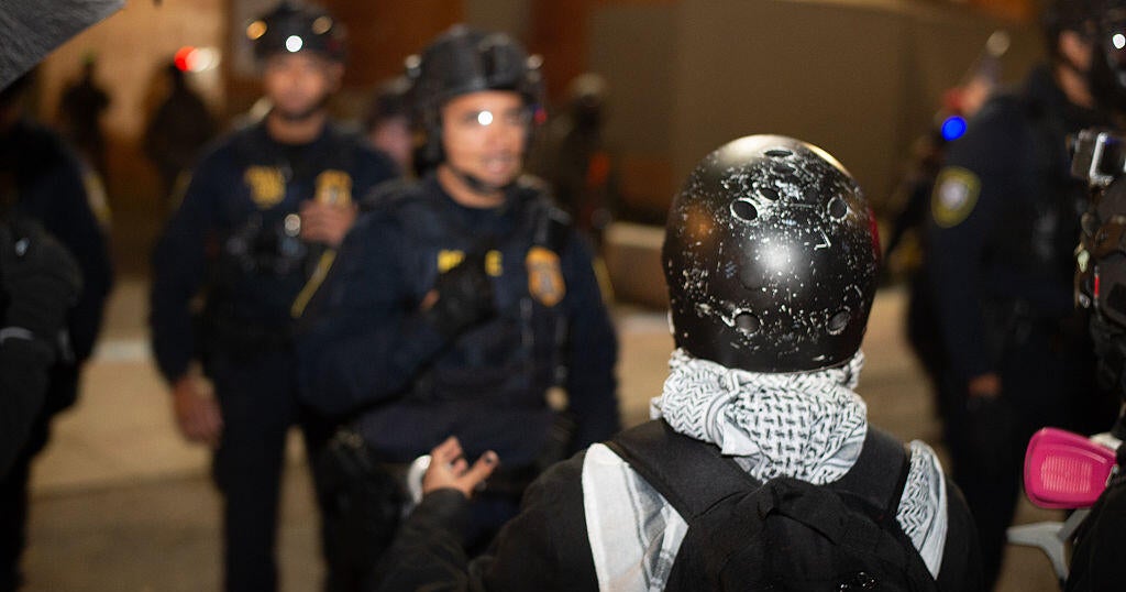  Judge permanently blocks Trump administration from deploying National Guard troops to Portland