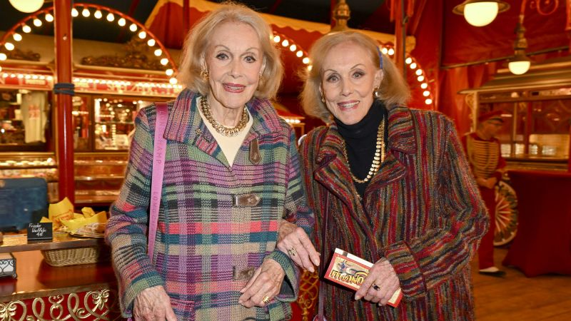  The Kessler twins: 89-year-old entertainers die by assisted suicide on the same day
