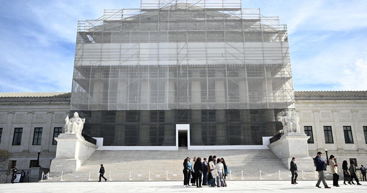  Trump’s sweeping tariffs met with skepticism by Supreme Court justices