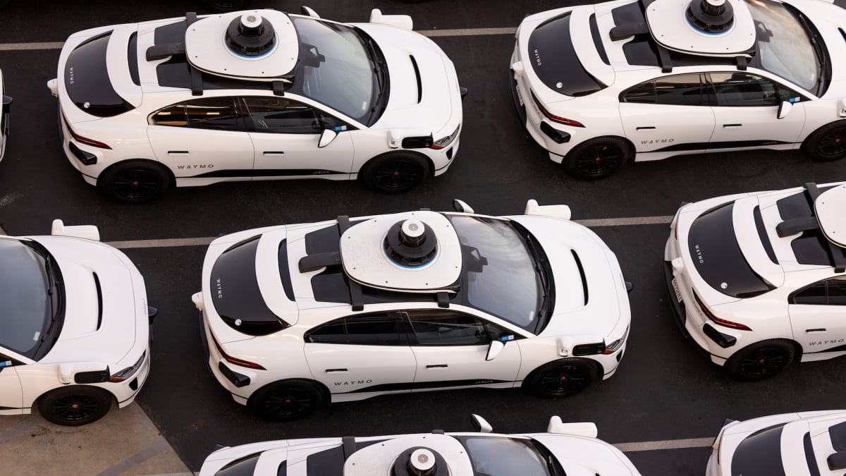  Waymo taxis will take the freeway in select cities