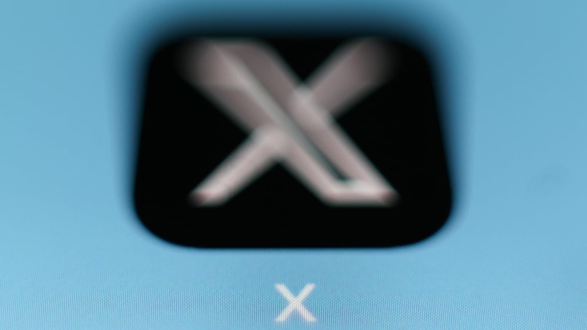  Elon Musk’s X rolls out feature that shows users’ country of origin – then suddenly removes it