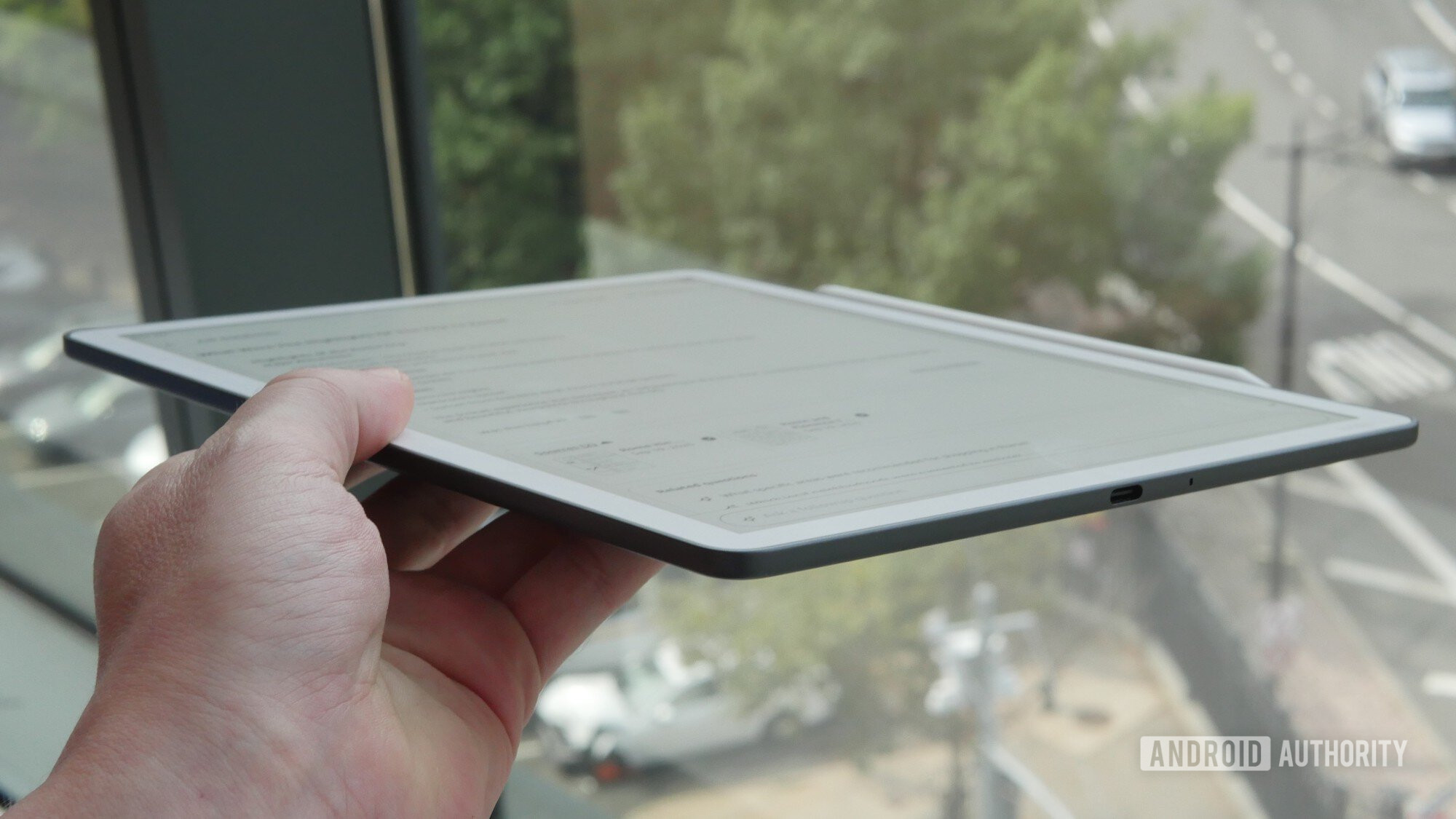 kindle scribe thin The newest Kindle Scribe features a new front light.