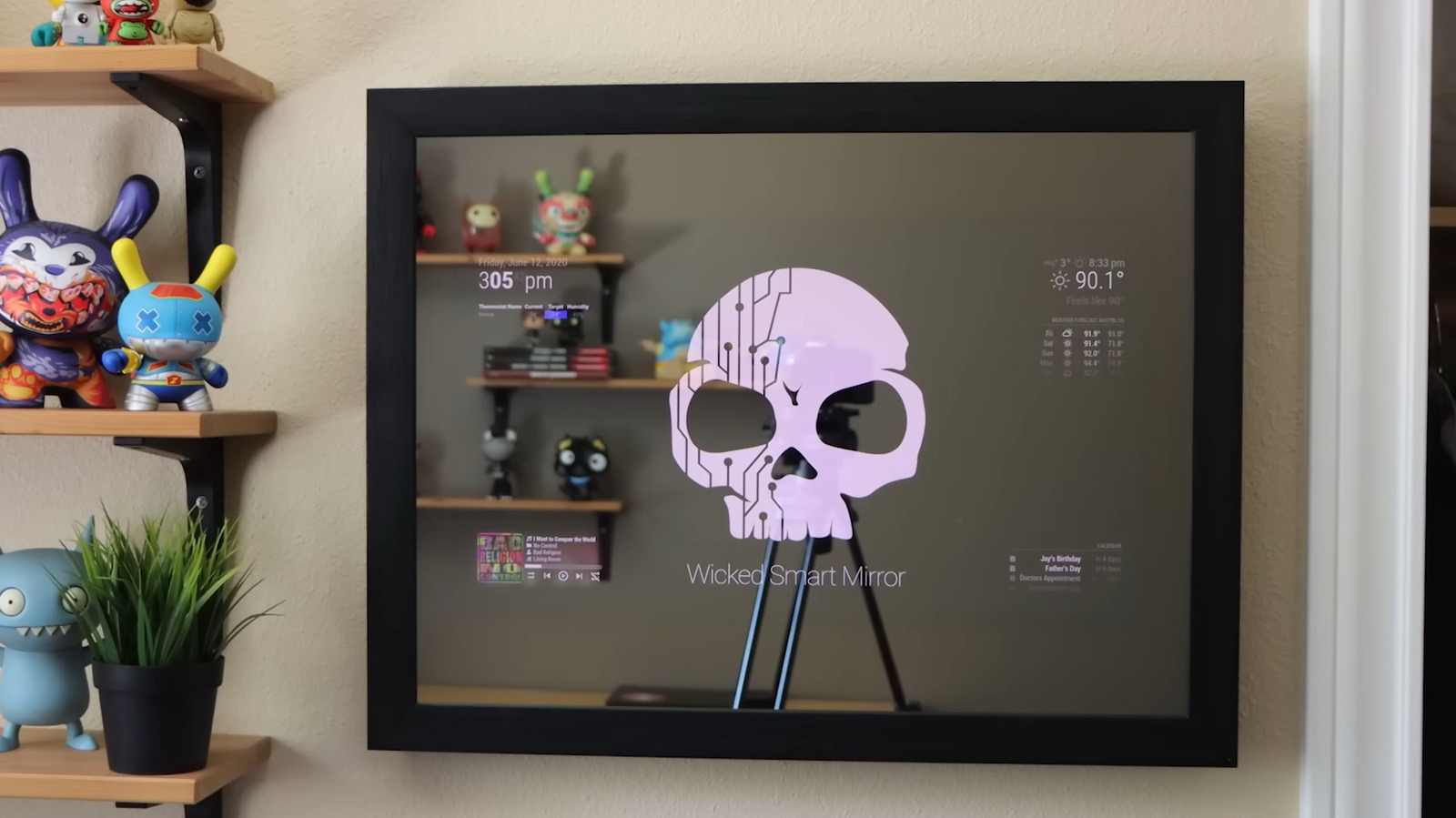  You Can Use Your Old TV As A Smart Mirror