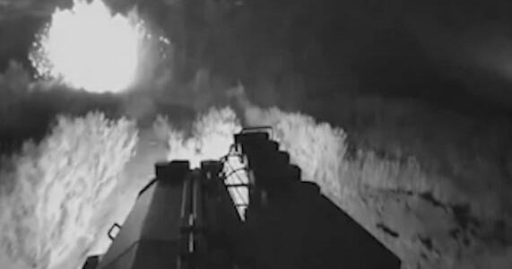  Robot rescues Ukrainian soldier trapped 33 days behind Russian lines, navigating minefields and mortar strikes