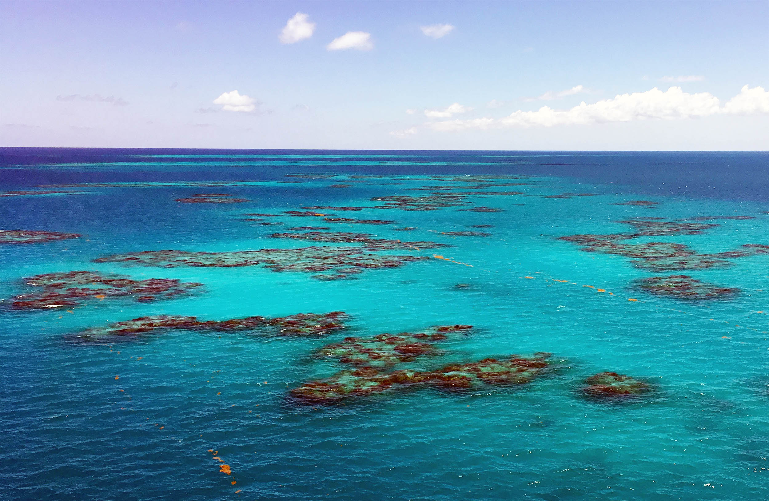  This is the only sea on Earth that never touches land