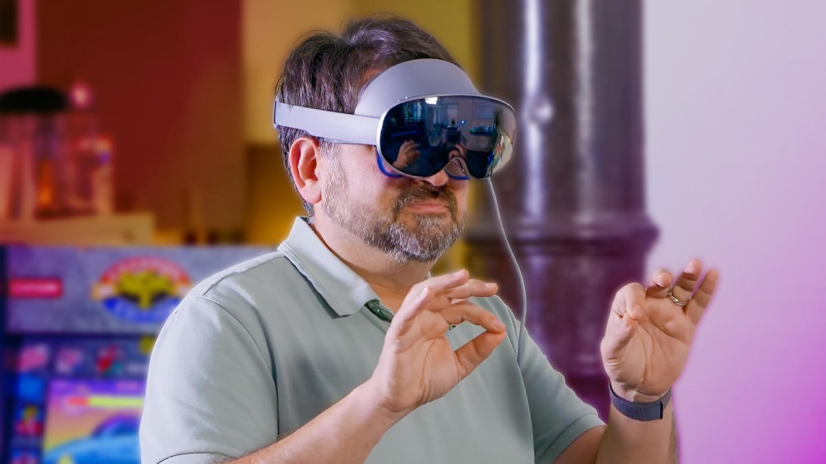  Circle to Search in Real Life: Standout Features and Big Questions for Samsung and Google’s XR Headset