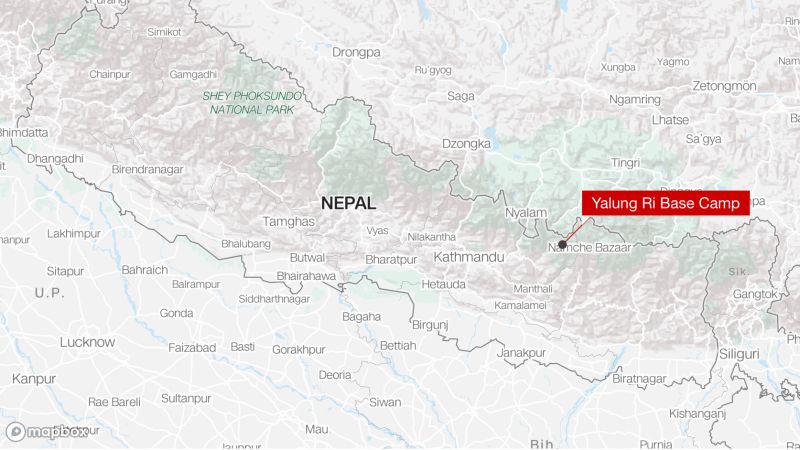  Avalanche on Nepal mountain Yalung Ri kills 7 including foreign climbers