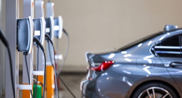  Nio, XPeng Impress with Strong October Deliveries, While Li Auto Struggles