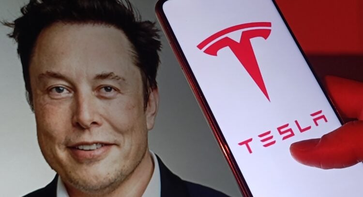  Is Tesla’s Vote on $1T Pay for Elon Musk Risky for TSLA Stock? BofA Weighs In