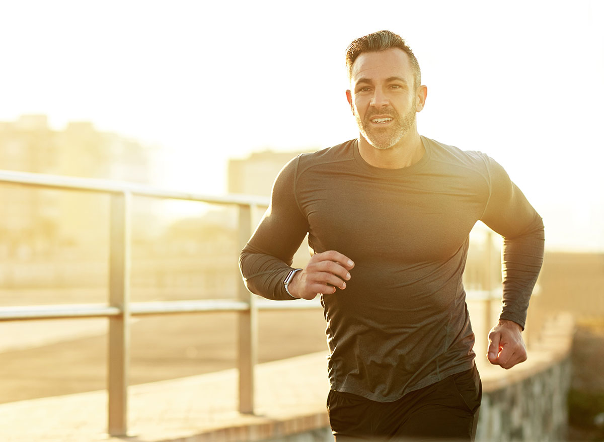  How Often You Should Work Out to Maintain Muscle After 40