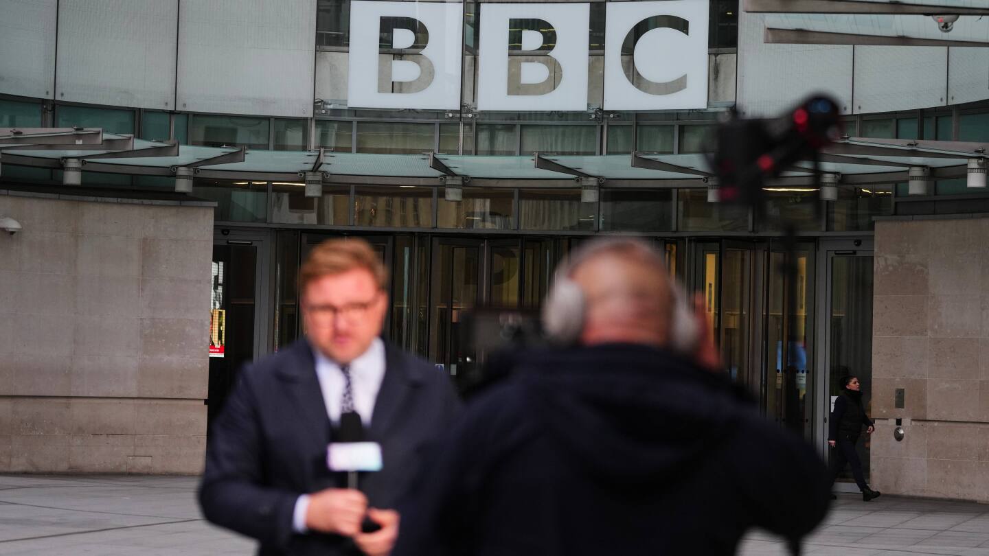  Britain’s government will address a feud between BBC and Trump
