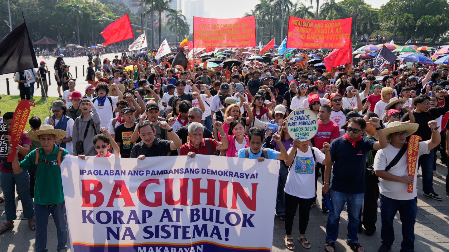  Roman Catholic church joins corruption protests in the Philippines