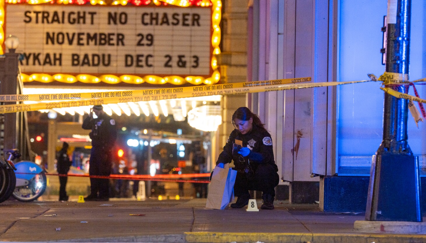  Teen killed, 8 wounded in shootings during ‘teen takeover’ in Loop after tree-lighting ceremony