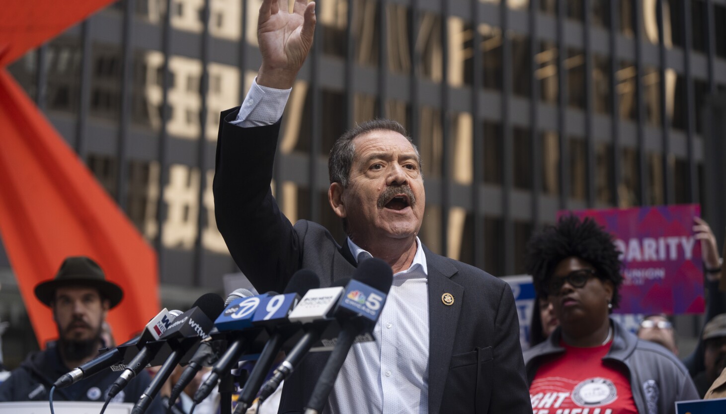  U.S. Rep Jesus ‘Chuy’ Garcia won’t seek reelection, leaves seat for chief of staff