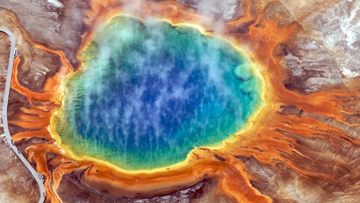  Earthquakes Did Something Unexpected to Life Deep Beneath Yellowstone