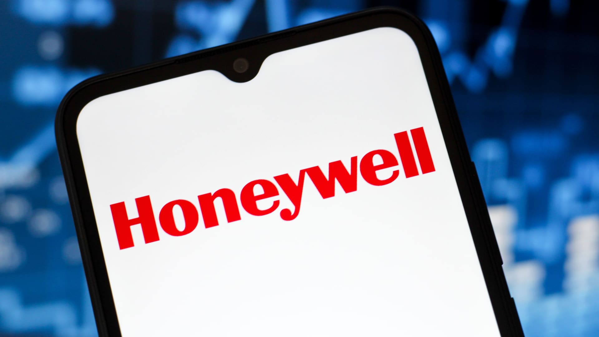  Honeywell, Strategy, Oracle & more