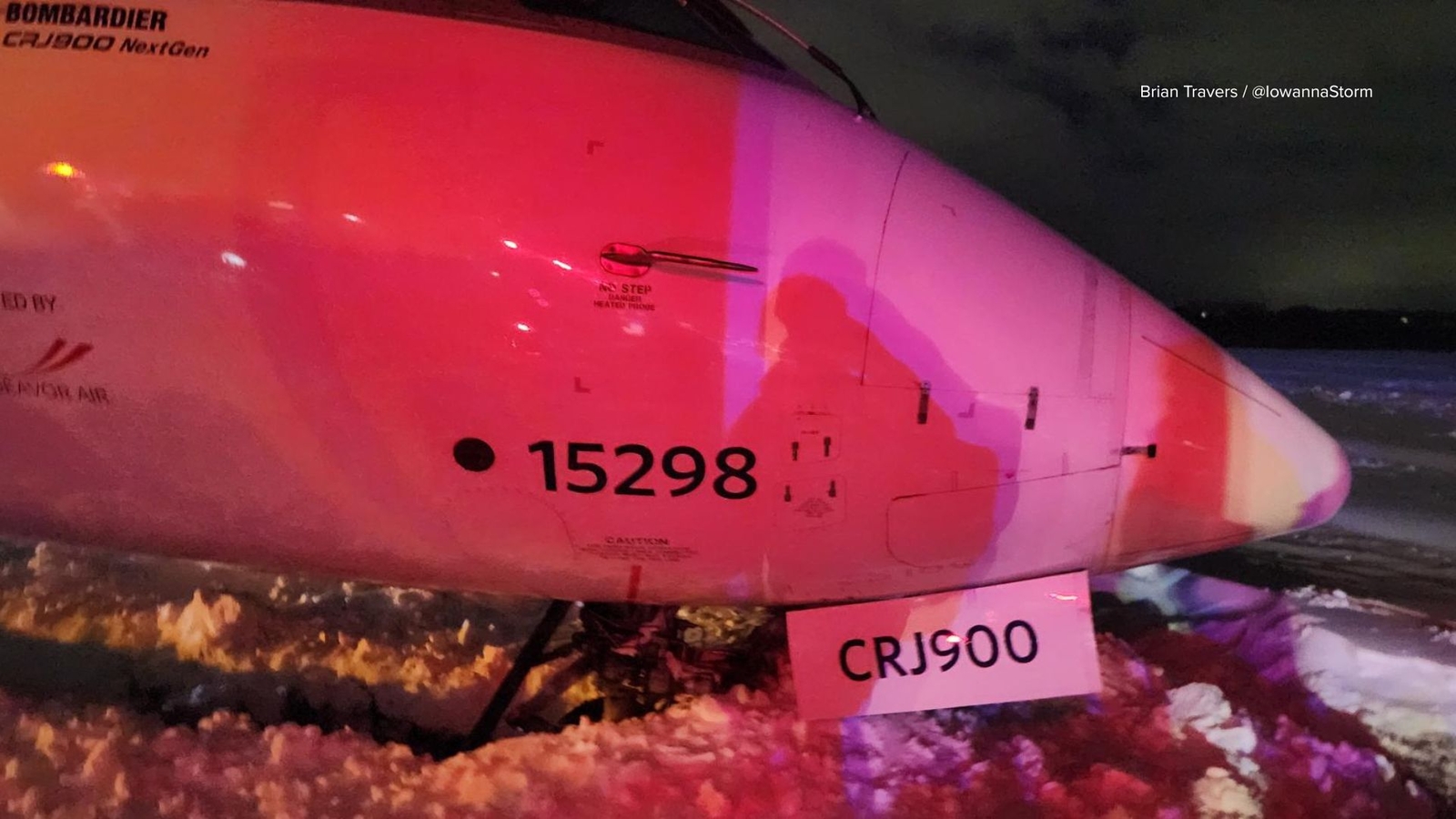  Delta Flight 5087, Bombardier CRJ-900, skids off icy runway at Des Moines airport as snow snarls post-Thanksgiving travel