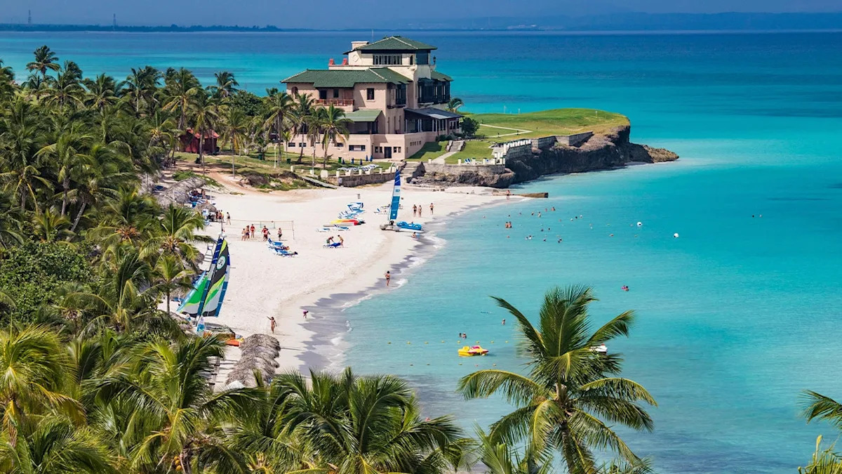  CDC warns Americans traveling to 4 countries over outbreak of untreatable mosquito disease