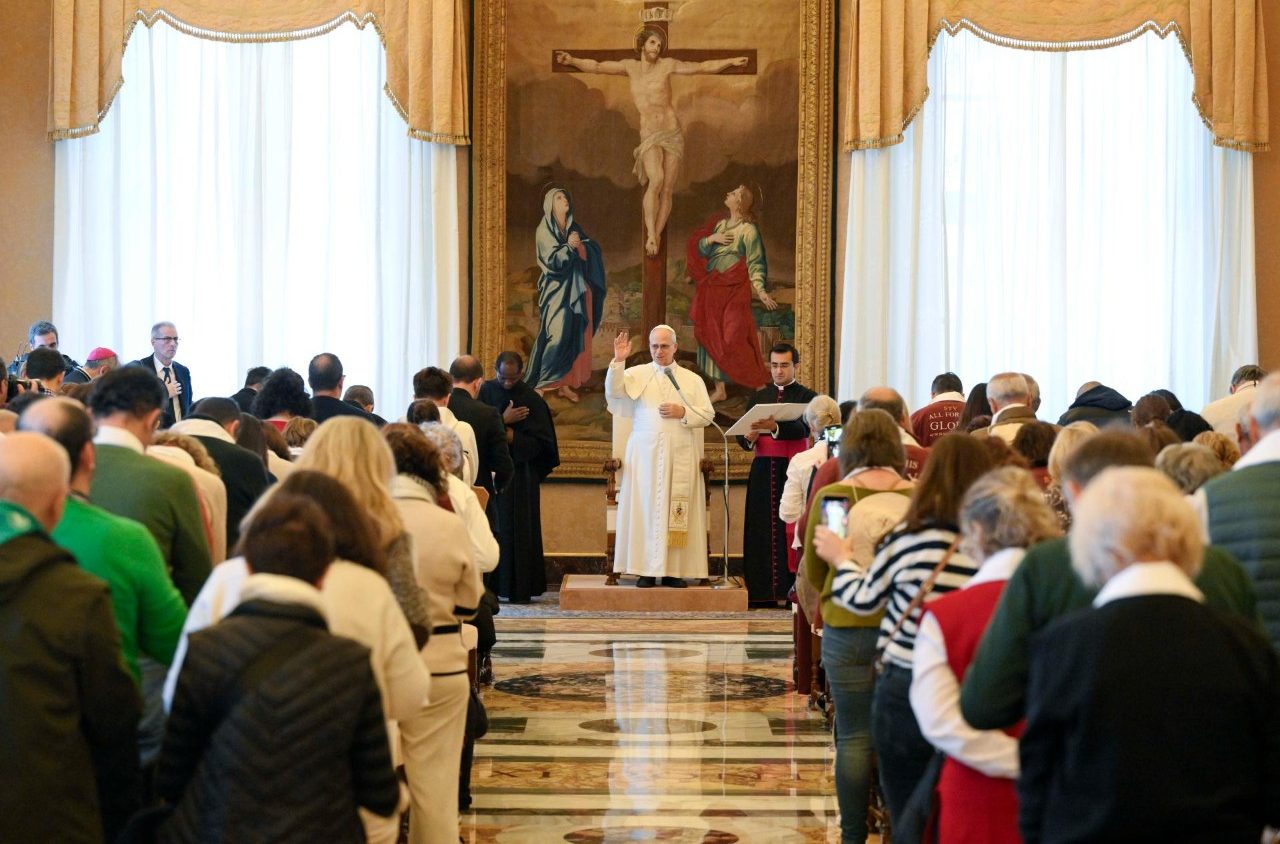  Pope to Spanish pilgrims: Follow Jesus with the saints’ examples