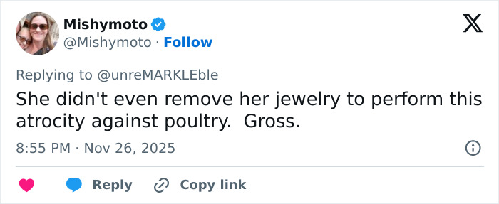 Social media reaction mocking Meghan Markle’s Thanksgiving turkey handling seen in a critical tweet. Social media reaction mocking Meghan Markle’s Thanksgiving turkey handling seen in a critical tweet.