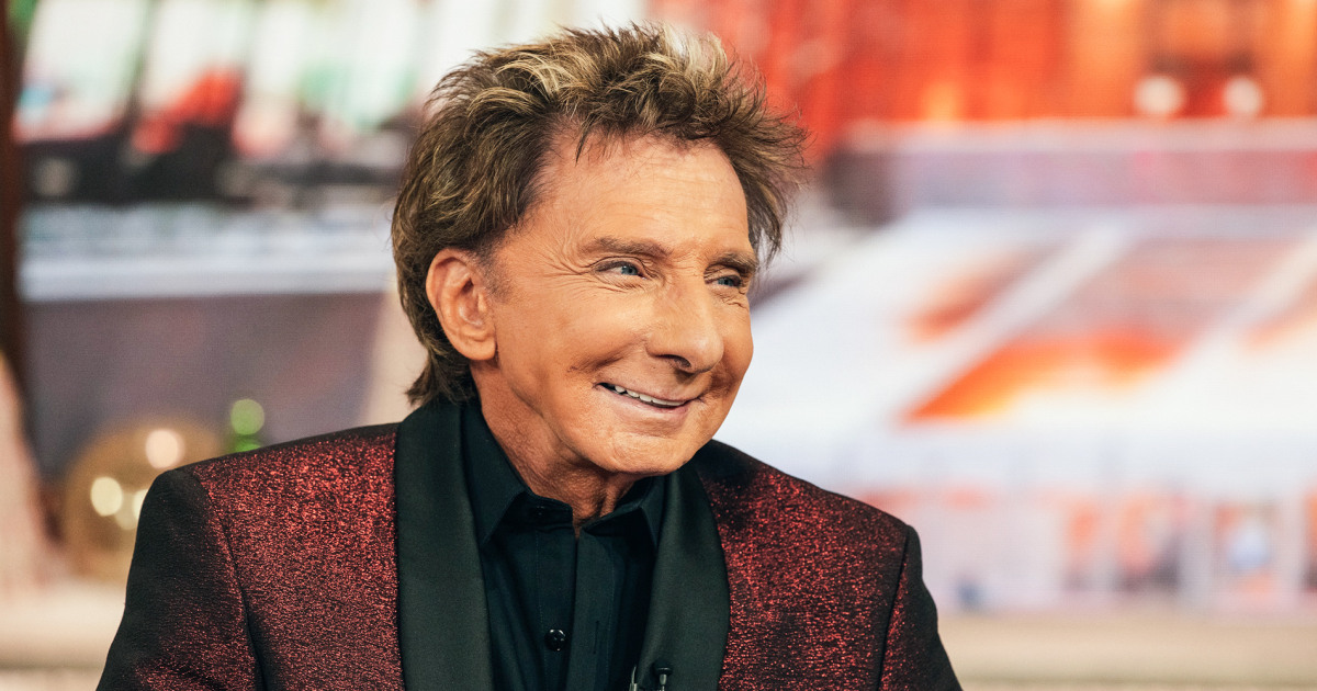  Barry Manilow reveals he has lung cancer and will reschedule shows to undergo surgery