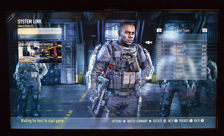 A screen shows "Call of Duty" at the 2015 Call of Duty European Championships.