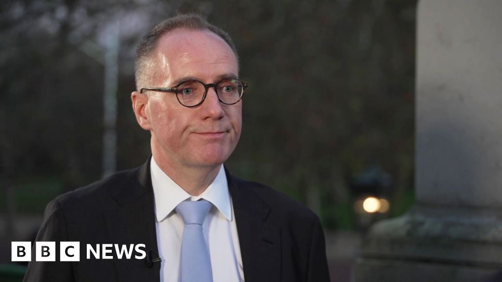  OBR chair Richard Hughes resigns over Budget day publishing error