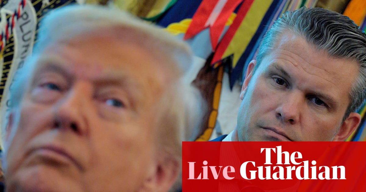  Trump backs Hegseth as defense secretary denies ordering second strike on boat – US politics live | US news