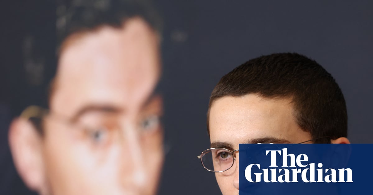  Timothée Chalamet’s unhinged Marty Supreme promo tour is fun – but what really sells a film in 2025? | Timothée Chalamet