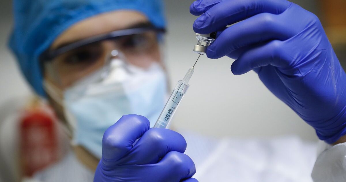  Spain in new mask rule as Covid and flu sparks crisis in hospitals | World | News