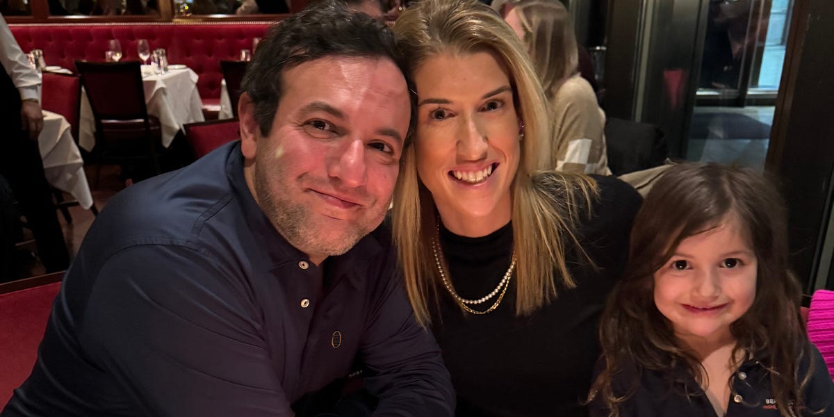  I Gave Birth to My Baby, Then I Checked My Work Email