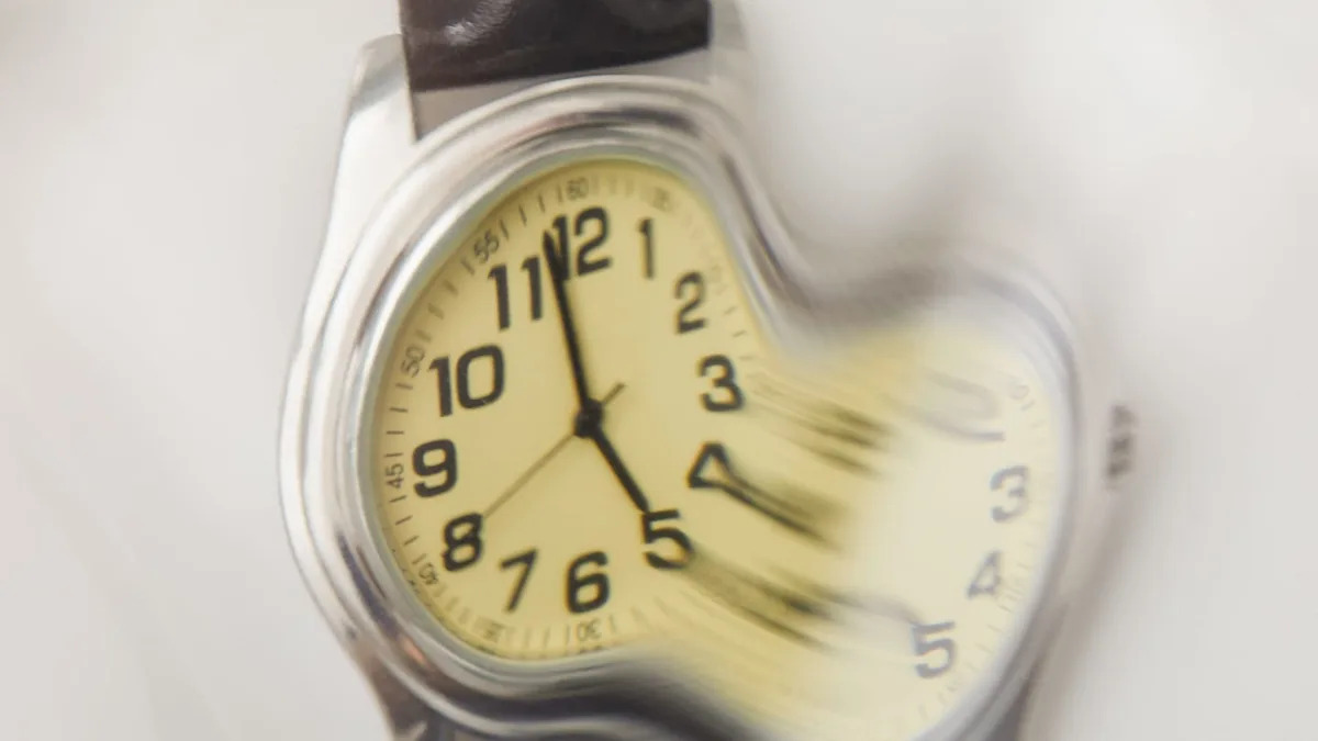  Scientists Confirm the Incredible Existence of Time Reflections