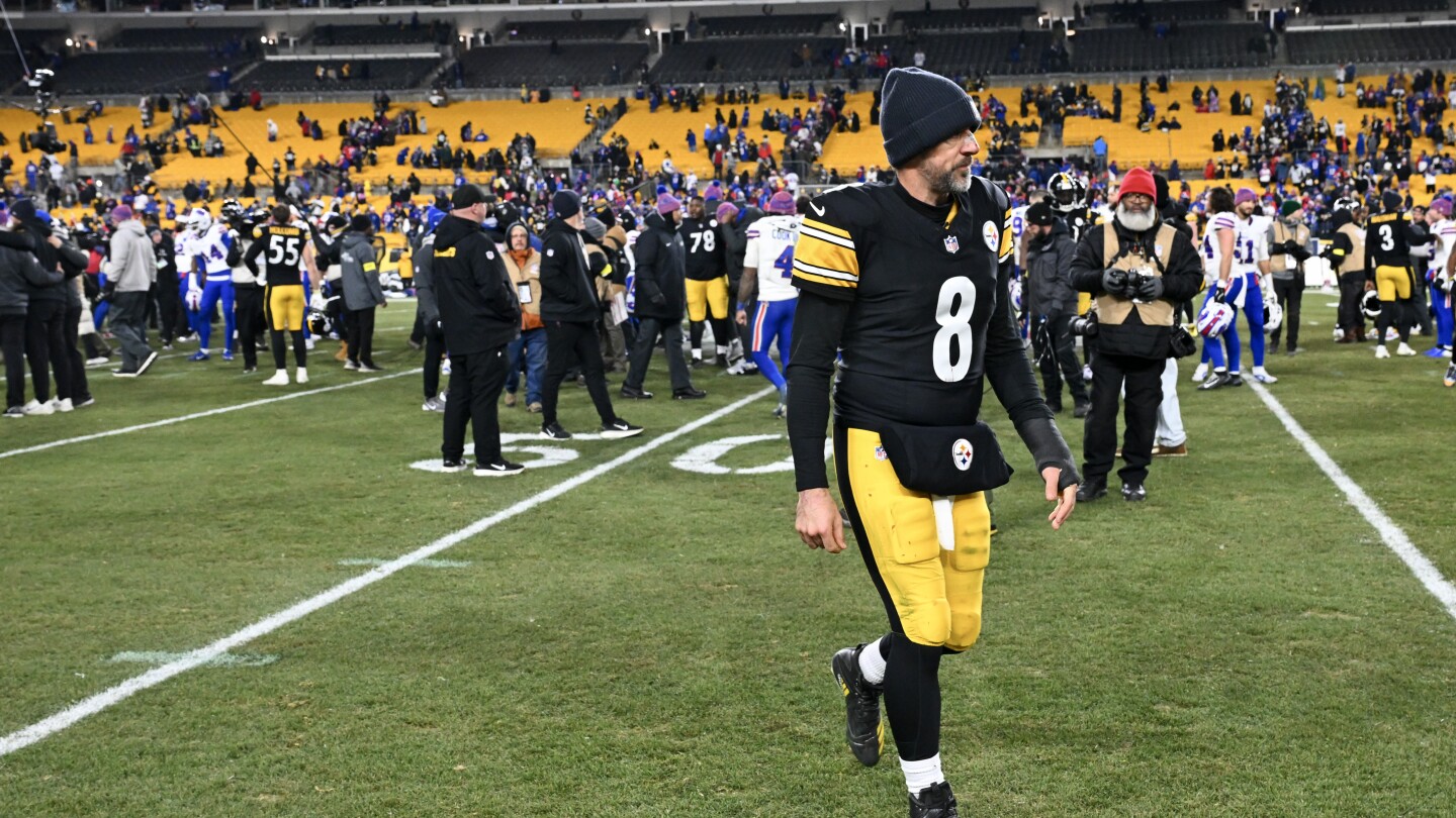  Aaron Rodgers calls out unnamed receivers for skipping film sessions, running wrong routes