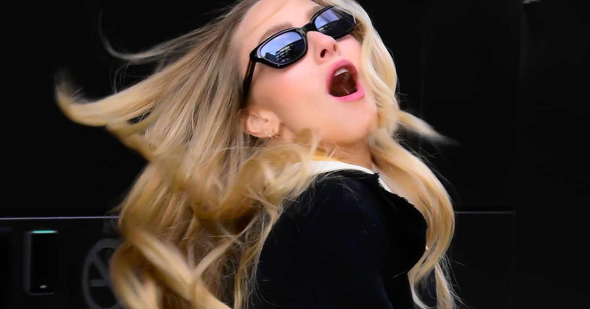  ‘Mean Girls’ Star Refuses to Apologize for Charlie Kirk Death Comments