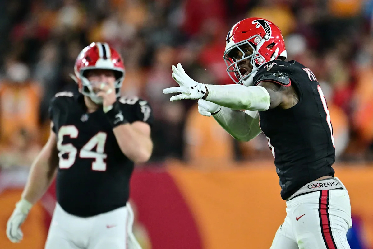  Falcons vs. Buccaneers: Tampa loses playoff footing after getting stunned by monster games from Kirk Cousins and Kyle Pitts in 29-28 defeat