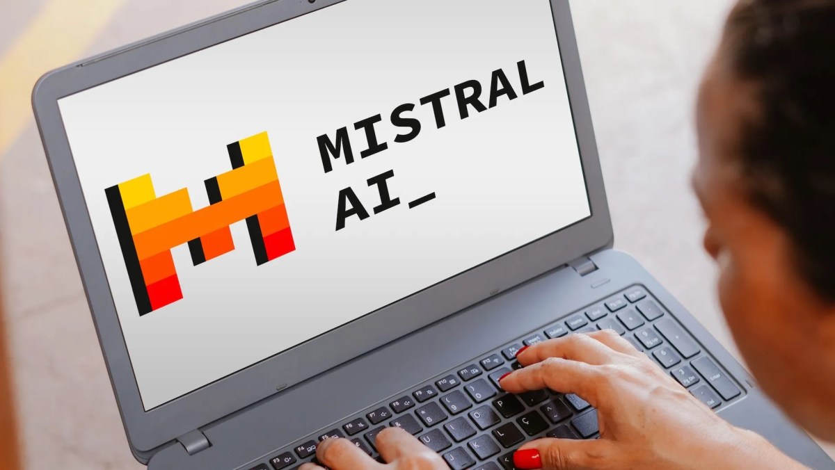  Mistral closes in on Big AI rivals with new open-weight frontier and small models