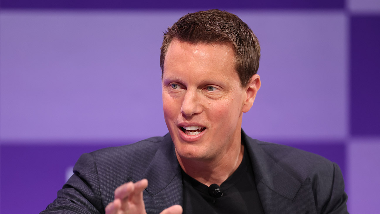  Paramount Calls Warner Bros. Sales Process “Unfair” In Blistering Letter