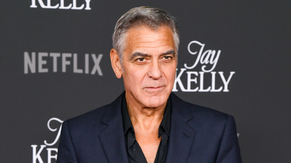  George Clooney Says He’s No Longer ‘Kissing Girls’ in Movies