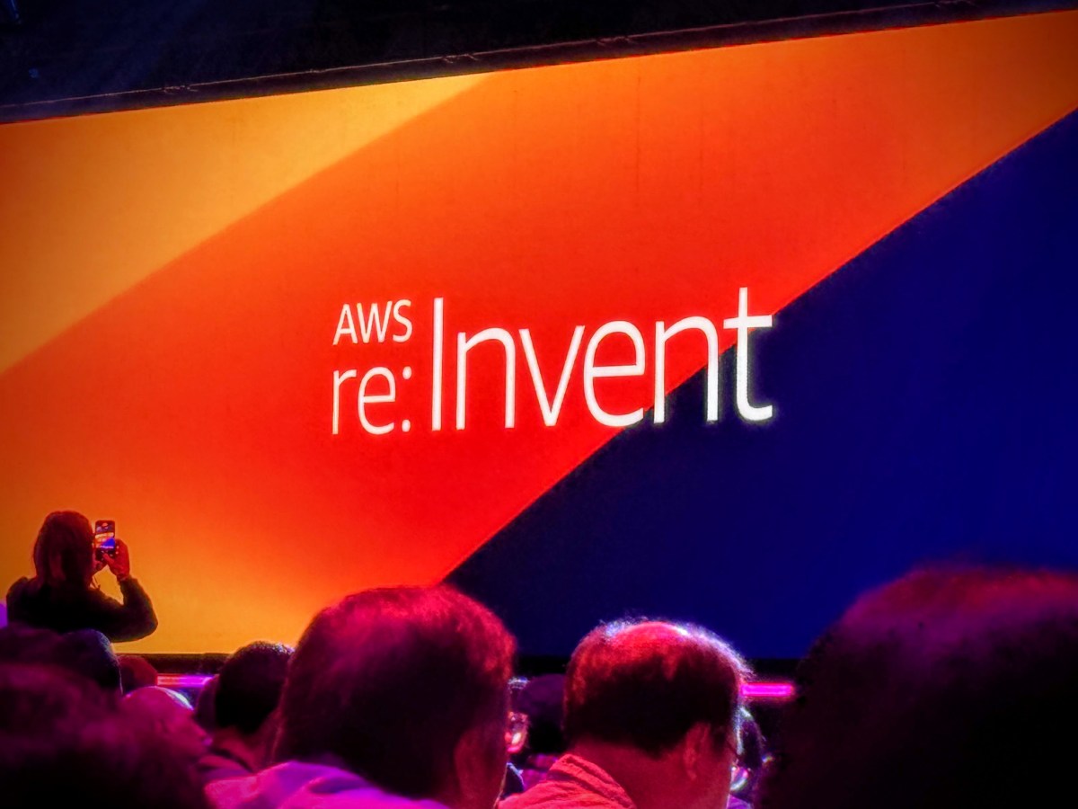  AWS re:Invent 2025: How to watch and follow along live