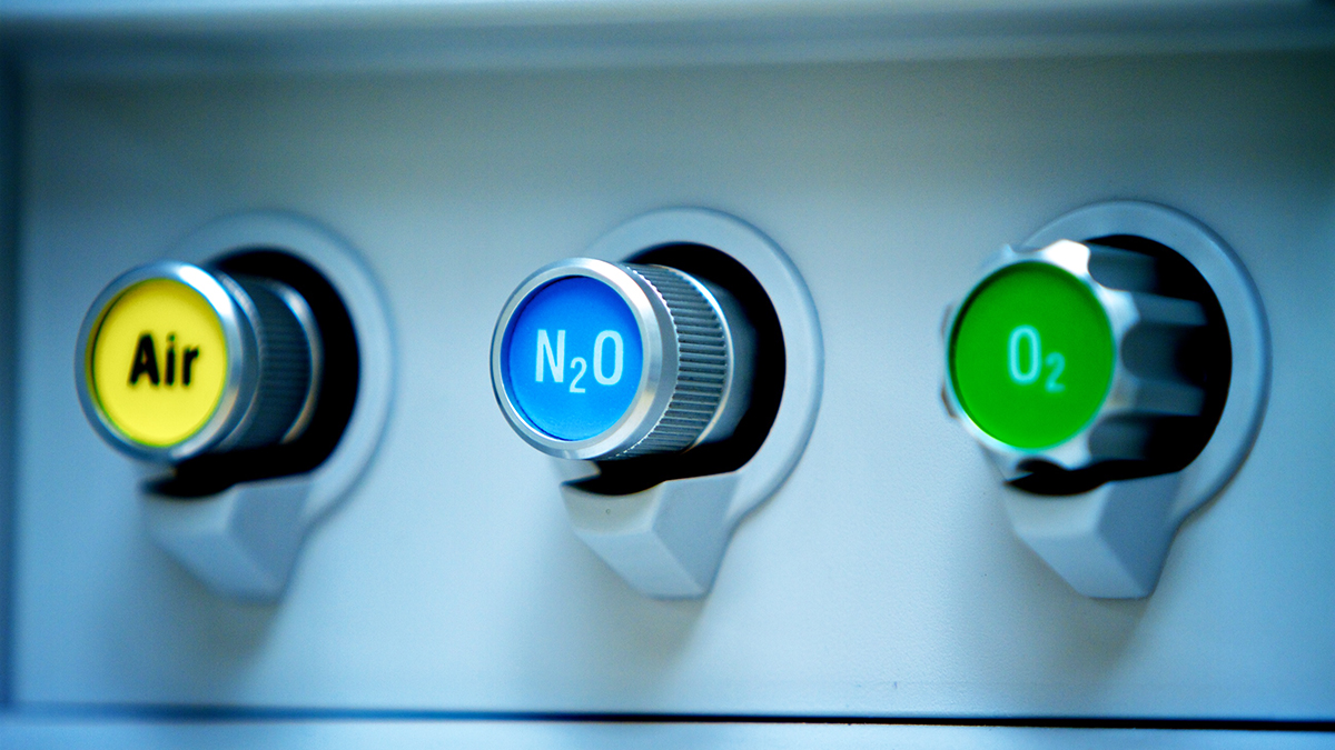  Laughing Gas Can Offer Immediate Relief From Depression, Study Finds : ScienceAlert