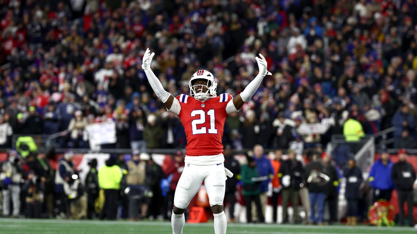  Monday Night Football: Patriots win 10th in a row with 33-15 win over Giants